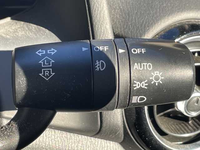 マツダ デミオ XD ツーリング 茨城県 2016(平28)年 9.3万km ダイナミックブルーマイカ 純正ナビ/-BT/AM/FM/CD/TV　/衝突軽減システム　/バックカメラ　/コーナーセンサー前後　/ディーゼル　/ターボ　/ブラインドスポットモニター　/ＬＥＤヘッドライト /クルーズコントロール /パドルシフト /シートヒーター /ETC