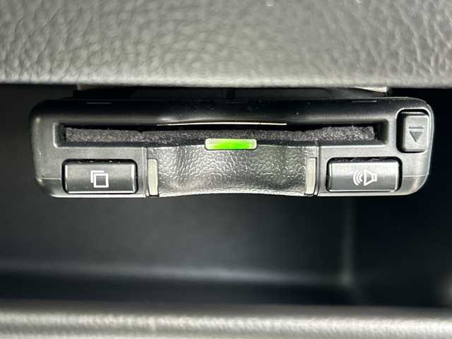 三菱 ｅＫカスタム T　セーフティPKG 沖縄県 2017(平29)年 10.7万km ライトニングブルーマイカ 社外ナビ/フルセグTV/Ｂｌｕｅｔｏｏｔｈ/ＣＤ/ＤＶＤ/アラウンドビューモニター/バックカメラ/クルーズコントロール/LEDオートライト/シートヒーター/純正アルミホイール/ステアリングスイッチ/プッシュスタート/アイドリングストップ/衝突被害軽減システム/前後ドライブレコーダー/スマートキー/ＥＴＣ