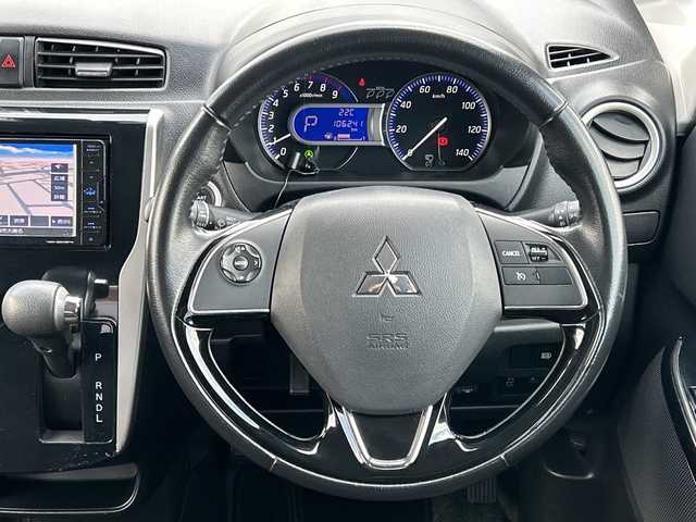 三菱 ｅＫカスタム T　セーフティPKG 沖縄県 2017(平29)年 10.7万km ライトニングブルーマイカ 社外ナビ/フルセグTV/Ｂｌｕｅｔｏｏｔｈ/ＣＤ/ＤＶＤ/アラウンドビューモニター/バックカメラ/クルーズコントロール/LEDオートライト/シートヒーター/純正アルミホイール/ステアリングスイッチ/プッシュスタート/アイドリングストップ/衝突被害軽減システム/前後ドライブレコーダー/スマートキー/ＥＴＣ