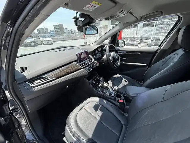 ＢＭＷ ２１８ｄ アクティブツアラー ラグジュアリー 東京都 2018(平30)年 9.6万km サファイアブラックP ディーラー車/純正メモリーナビ（CD/DVD/BT)/バックカメラ/黒皮シート/純正１６インチアルミ/パワーバックドア/D・N席パワーシート/クルーズコントロール/ドライブレコーダー/社外レーダー（ASSURA AR-47LA)/コーナーセンサー/エンジンプッシュボタン/スマートキー/保証書・取説・スペアキー１本
