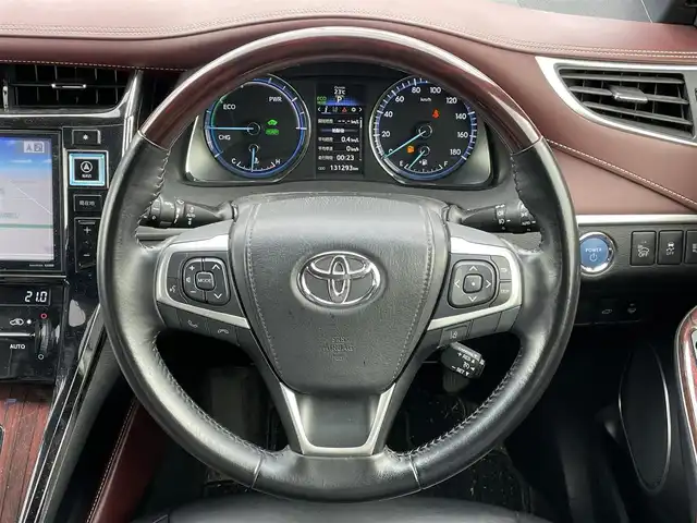トヨタ ハリアー ハイブリッド プレミアム 道央・札幌 2015(平27)年 13.2万km ホワイトパールクリスタルシャイン ４WD/ワンオーナー/寒冷地仕様/社外SDナビ/CD/DVD/BT/フルセグ/横滑り防止装置/クルーズコントロール/レーンキープアシスト/バックカメラ/ビルトインETC/EVMODE/ECOMODE/ワイパーデアイサー/自動防眩ミラー/サンルーフ/パワーバックドア/D席パワーシート/ハーフレザーシート/革巻きウッドコンビステアリング/ステアリングリモコン/MTモード付AT/プッシュスタート/スマートキー/LEDヘッドライト/オートライト/フォグランプ/電動格納ミラー/ウィンカーミラー/純正フロアマット/スペアキー