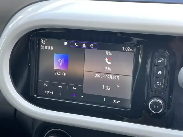 ルノー ルノー トゥインゴ インテンス 静岡県 2024(令6)年 0.7万km 白 １オーナー/車線逸脱警告　/ディスプレイオーディオ/Ｂカメラ　/バックソナー　/社外前後ドラレコ　　/ＥＴＣ　/ハーフレザーシート　/シートヒーター　　/クルコン　/純正１６インチＡＷ　/ＩＳＯＦＩＸ　/リモコンキー/保証書/取説