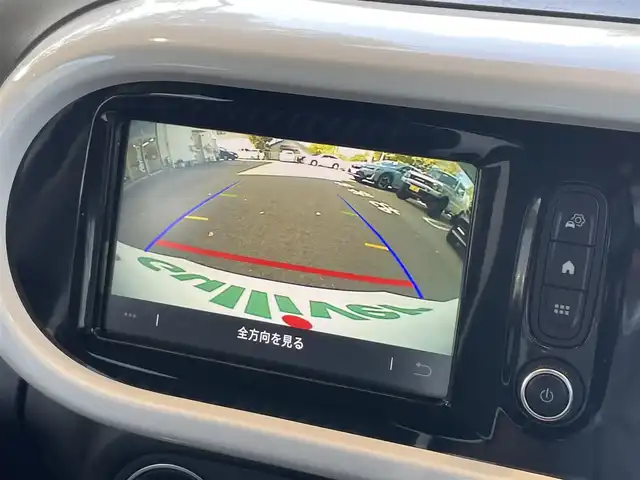 ルノー ルノー トゥインゴ インテンス 静岡県 2024(令6)年 0.7万km 白 １オーナー/車線逸脱警告　/ディスプレイオーディオ/Ｂカメラ　/バックソナー　/社外前後ドラレコ　　/ＥＴＣ　/ハーフレザーシート　/シートヒーター　　/クルコン　/純正１６インチＡＷ　/ＩＳＯＦＩＸ　/リモコンキー/保証書/取説