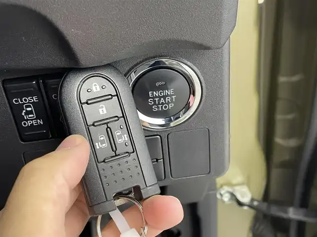 ダイハツ ウェイク G ターボ SA Ⅲ 群馬県 2018(平30)年 7万km パールホワイトⅢ /オフビートカーキM 純正ナビ　フルセグ　Bluetooth　全方位カメラ　両側パワースライドドア　衝突軽減システム　オートマチックハイビーム　横滑り防止装置　アイドリングストップ　ドライブレコーダー　ETC　オートライト