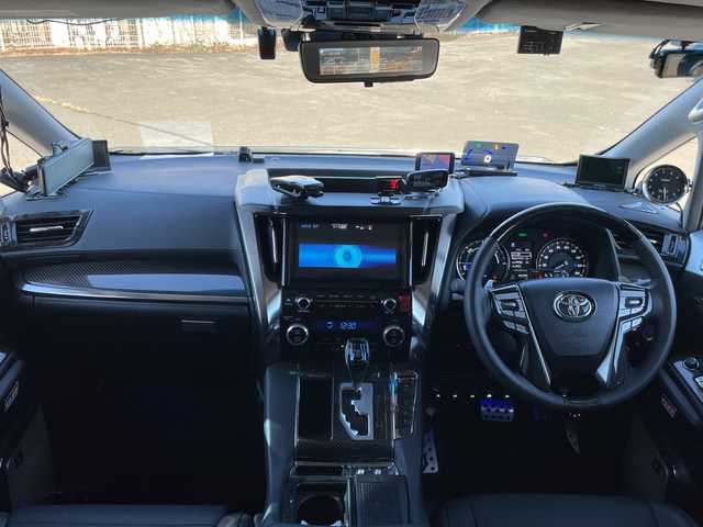 トヨタ アルファードハイブリット SR Cパッケージ 山梨県 2019(平31)年 4.4万km ブラック 純正ナビ　/４ＷＤ　/ツインムーンルーフ　/パワーシート　/クルーズコントロール　/デジタルインナーミラー　/パワーバックドア　/モデリスタエアロ　/ＪＢＬサウンドシステム　/後席フィリップダウンモニター/AC100V電源/ステアリングヒーター/横滑り防止機能/おくだけ充電