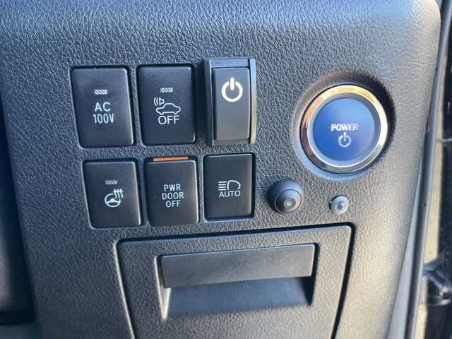 トヨタ アルファードハイブリット SR Cパッケージ 山梨県 2019(平31)年 4.4万km ブラック 純正ナビ　/４ＷＤ　/ツインムーンルーフ　/パワーシート　/クルーズコントロール　/デジタルインナーミラー　/パワーバックドア　/モデリスタエアロ　/ＪＢＬサウンドシステム　/後席フィリップダウンモニター/AC100V電源/ステアリングヒーター/横滑り防止機能/おくだけ充電