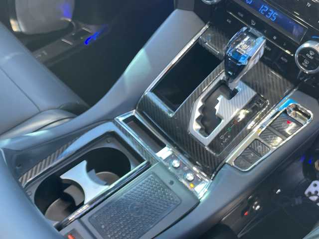 トヨタ アルファードハイブリット SR Cパッケージ 山梨県 2019(平31)年 4.4万km ブラック 純正ナビ　/４ＷＤ　/ツインムーンルーフ　/パワーシート　/クルーズコントロール　/デジタルインナーミラー　/パワーバックドア　/モデリスタエアロ　/ＪＢＬサウンドシステム　/後席フィリップダウンモニター/AC100V電源/ステアリングヒーター/横滑り防止機能/おくだけ充電