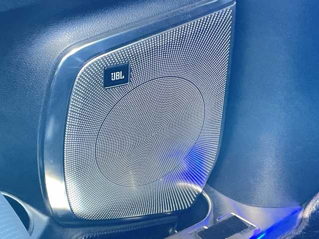 トヨタ アルファードハイブリット SR Cパッケージ 山梨県 2019(平31)年 4.4万km ブラック 純正ナビ　/４ＷＤ　/ツインムーンルーフ　/パワーシート　/クルーズコントロール　/デジタルインナーミラー　/パワーバックドア　/モデリスタエアロ　/ＪＢＬサウンドシステム　/後席フィリップダウンモニター/AC100V電源/ステアリングヒーター/横滑り防止機能/おくだけ充電