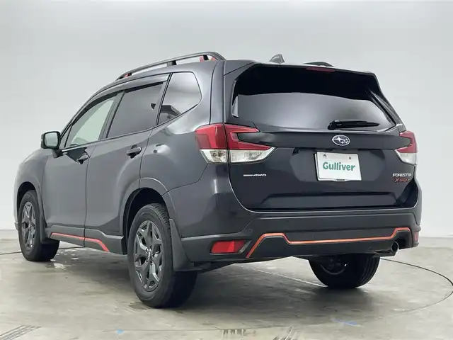 スバル フォレスター X－ブレイク 岡山県 2019(令1)年 6.7万km ダークグレーメタリック 純正８インチナビ　(CN-LR840D)/【CD/DVD/BT/フルセグ】/レーダークルーズコントロール　/ビルトインＥＴＣ　/シートヒーター　全席/ＬＥＤヘッドライト/バックカメラ　/ドライブレコーダー　前側/電動リアゲート　/コーナーセンサー　後側/オートハイビーム　/ルーフレール/ステアリングヒーター/禁煙車/スペアキー×1/オートブレーキホールド/シートメモリー/パドルシフト/ダウンヒルアシスト
