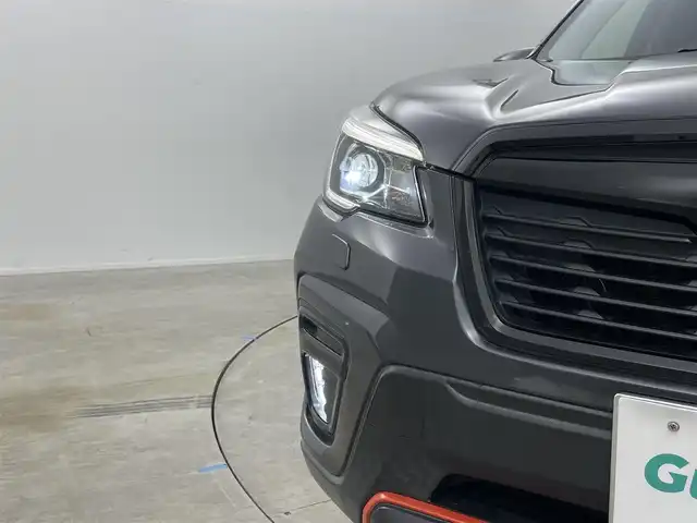 スバル フォレスター X－ブレイク 岡山県 2019(令1)年 6.7万km ダークグレーメタリック 純正８インチナビ　(CN-LR840D)/【CD/DVD/BT/フルセグ】/レーダークルーズコントロール　/ビルトインＥＴＣ　/シートヒーター　全席/ＬＥＤヘッドライト/バックカメラ　/ドライブレコーダー　前側/電動リアゲート　/コーナーセンサー　後側/オートハイビーム　/ルーフレール/ステアリングヒーター/禁煙車/スペアキー×1/オートブレーキホールド/シートメモリー/パドルシフト/ダウンヒルアシスト