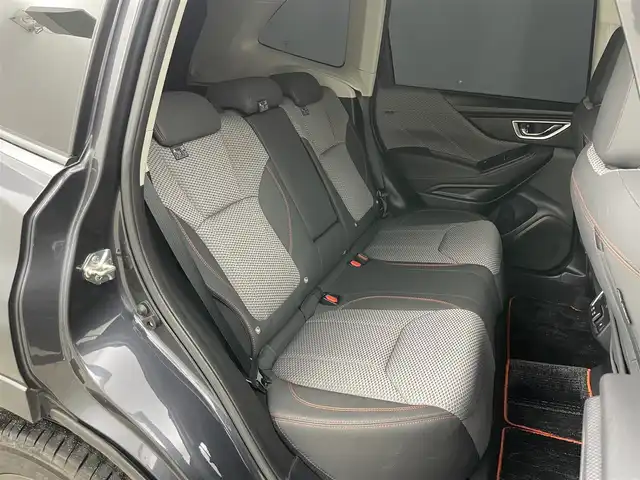 スバル フォレスター X－ブレイク 岡山県 2019(令1)年 6.7万km ダークグレーメタリック 純正８インチナビ　(CN-LR840D)/【CD/DVD/BT/フルセグ】/レーダークルーズコントロール　/ビルトインＥＴＣ　/シートヒーター　全席/ＬＥＤヘッドライト/バックカメラ　/ドライブレコーダー　前側/電動リアゲート　/コーナーセンサー　後側/オートハイビーム　/ルーフレール/ステアリングヒーター/禁煙車/スペアキー×1/オートブレーキホールド/シートメモリー/パドルシフト/ダウンヒルアシスト