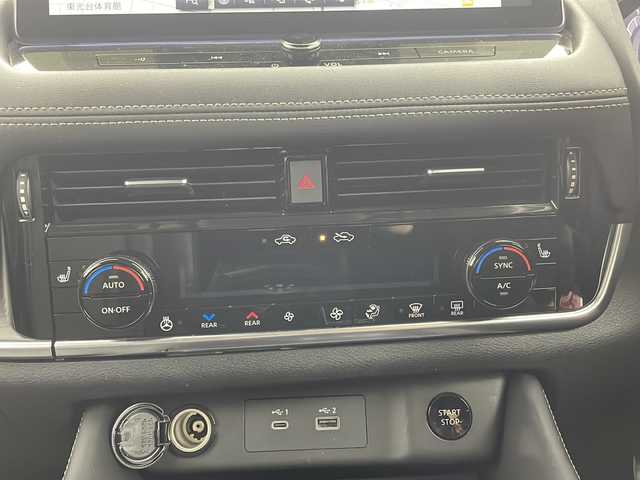 日産 エクストレイル G e－4ORCE 茨城県 2022(令4)年 1.8万km ダイヤモンドブラック 純正ナビ/・バックカメラ（全方位モニター）/・Bluetooth接続/・フルセグテレビ/・USB入力端子/ETC/ドライブレコーダー/パワーシート/純正ホイール/純正フロアマット/LEDヘッドライト/コーナーセンサー/プロパイロット/フロントフォグ/スマートルームミラー/ステアリングヒーター/オートブレーキホールド/置くだけ充電器