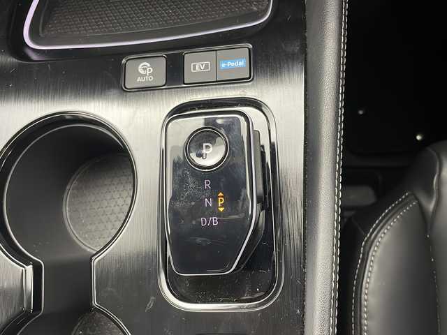 日産 エクストレイル G e－4ORCE 茨城県 2022(令4)年 1.8万km ダイヤモンドブラック 純正ナビ/・バックカメラ（全方位モニター）/・Bluetooth接続/・フルセグテレビ/・USB入力端子/ETC/ドライブレコーダー/パワーシート/純正ホイール/純正フロアマット/LEDヘッドライト/コーナーセンサー/プロパイロット/フロントフォグ/スマートルームミラー/ステアリングヒーター/オートブレーキホールド/置くだけ充電器