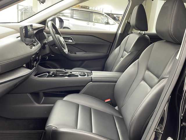 日産 エクストレイル G e－4ORCE 茨城県 2022(令4)年 1.8万km ダイヤモンドブラック 純正ナビ/・バックカメラ（全方位モニター）/・Bluetooth接続/・フルセグテレビ/・USB入力端子/ETC/ドライブレコーダー/パワーシート/純正ホイール/純正フロアマット/LEDヘッドライト/コーナーセンサー/プロパイロット/フロントフォグ/スマートルームミラー/ステアリングヒーター/オートブレーキホールド/置くだけ充電器