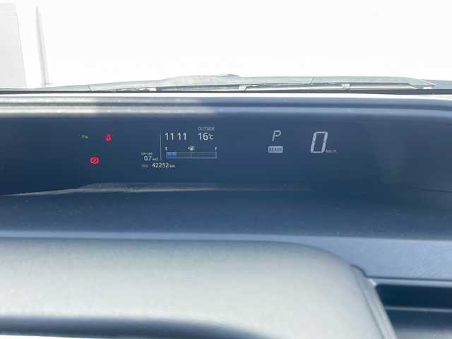 トヨタ アクア S スタイルブラック 三重県 2018(平30)年 4.3万km ホワイトパールクリスタルシャイン 禁煙　/純正ナビ/バックカメラ/純正ドラレコ/ETC/レーンキープアシスト/プリクラッシュ/ステアリングスイッチ/オートライト/オートハイビーム/ヘッドライトレベライザー/コーナーポール/電動格納ミラー