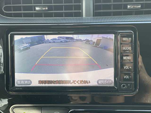 トヨタ アクア S スタイルブラック 三重県 2018(平30)年 4.3万km ホワイトパールクリスタルシャイン 禁煙　/純正ナビ/バックカメラ/純正ドラレコ/ETC/レーンキープアシスト/プリクラッシュ/ステアリングスイッチ/オートライト/オートハイビーム/ヘッドライトレベライザー/コーナーポール/電動格納ミラー