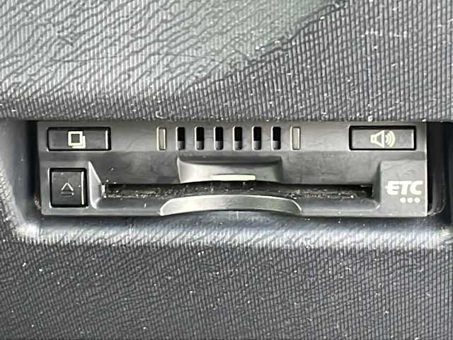 トヨタ アクア S スタイルブラック 三重県 2018(平30)年 4.3万km ホワイトパールクリスタルシャイン 禁煙　/純正ナビ/バックカメラ/純正ドラレコ/ETC/レーンキープアシスト/プリクラッシュ/ステアリングスイッチ/オートライト/オートハイビーム/ヘッドライトレベライザー/コーナーポール/電動格納ミラー