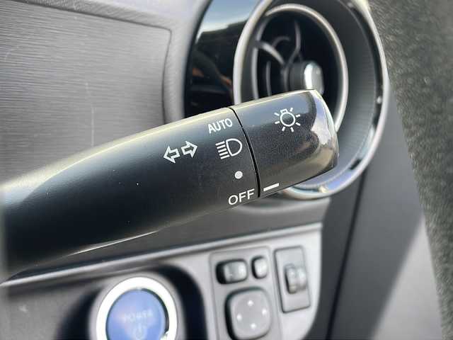 トヨタ アクア S スタイルブラック 三重県 2018(平30)年 4.3万km ホワイトパールクリスタルシャイン 禁煙　/純正ナビ/バックカメラ/純正ドラレコ/ETC/レーンキープアシスト/プリクラッシュ/ステアリングスイッチ/オートライト/オートハイビーム/ヘッドライトレベライザー/コーナーポール/電動格納ミラー