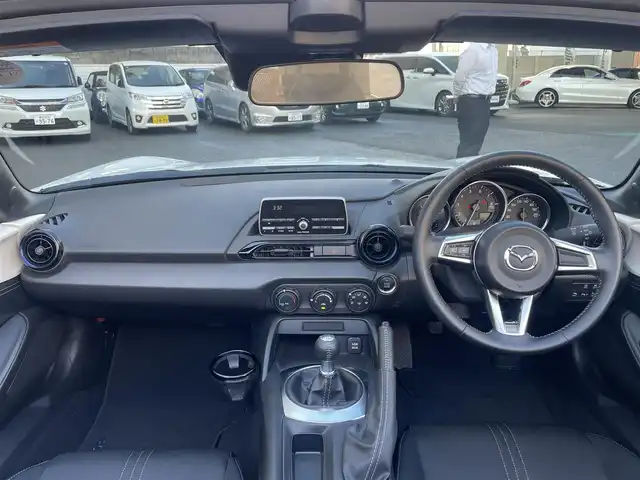 マツダ ロードスター 990S 神奈川県 2022(令4)年 2万km スノーフレイクホワイトパールマイカ オープンカー（手動）/6速MT/純正オーディオ/ビルトインETC/LEDヘッドライト/プッシュスタート/スマートキー/衝突軽減ブレーキ/車線逸脱警報/コーナーセンサー/BSM/Wエアバッグ/ABS/横滑り防止装置/RAYS鍛造16インチAW/Bremboブレーキ/新車時保証書/取扱説明書/スペアキー