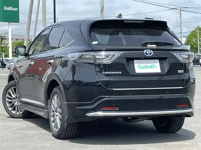 トヨタ ハリアー ハイブリッド プレミアム アドバンスドP 道央・札幌 2014(平26)年 11.4万km ブラック ４WD/JBLプレミアムサウンドシステム/モデリスタエアロ/純正ディーラーOPナビ/CD/DVD/BT/フルセグ/プリクラッシュセーフティ/横滑り防止装置/レーダークルーズコントロール/レーンキープアシスト/クリアランスソナー/パノラミックビューモニター/ビルトインETC/EVMODE/ECOMODE/パワーバックドア/D席パワーシート/ハーフレザーシート/革巻きウッドコンビステアリング/ステアリングリモコン/自動防眩ミラー/置くだけ充電/MTモード付AT/プッシュスタート/スマートキー/LEDヘッドライト/オートライト/オートハイビーム/フォグランプ/電動格納ミラー/ウィンカーミラー/純正フロアマット