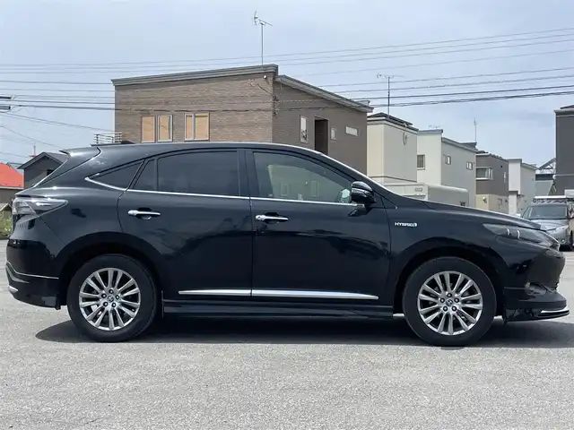 トヨタ ハリアー ハイブリッド プレミアム アドバンスドP 道央・札幌 2014(平26)年 11.4万km ブラック ４WD/JBLプレミアムサウンドシステム/モデリスタエアロ/純正ディーラーOPナビ/CD/DVD/BT/フルセグ/プリクラッシュセーフティ/横滑り防止装置/レーダークルーズコントロール/レーンキープアシスト/クリアランスソナー/パノラミックビューモニター/ビルトインETC/EVMODE/ECOMODE/パワーバックドア/D席パワーシート/ハーフレザーシート/革巻きウッドコンビステアリング/ステアリングリモコン/自動防眩ミラー/置くだけ充電/MTモード付AT/プッシュスタート/スマートキー/LEDヘッドライト/オートライト/オートハイビーム/フォグランプ/電動格納ミラー/ウィンカーミラー/純正フロアマット