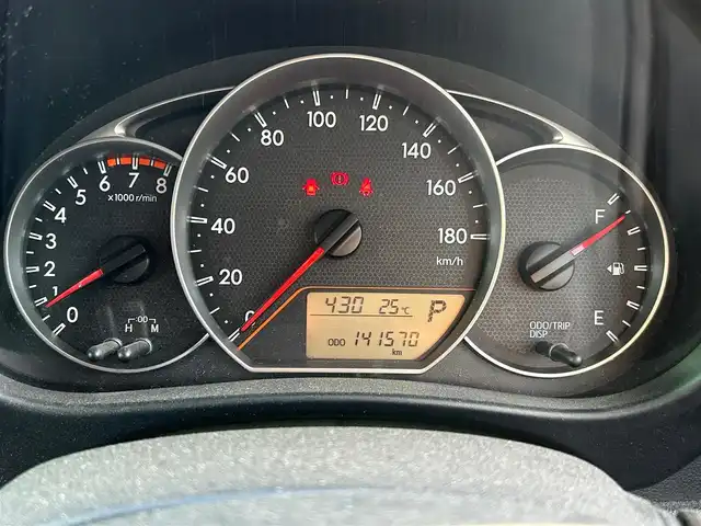 トヨタ ラクティス G 静岡県 2010(平22)年 14.2万km シルバーM エンジンスタートボタン/パワーステアリング/パワーウィンドウ/スマートキー/オートエアコン/CD/CDチェンジャー/バックカメラ/TV（ワンセグ）/純正SDナビ/純正フロアマット/布シート/ABS/オートライト/Wエアバッグ