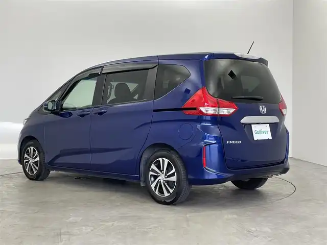 ホンダ フリード G ホンダセンシング 埼玉県 2018(平30)年 3.7万km コバルトブルーパール 純正7インチナビ/ CD DVD フルセグTV Bluetooth/純正11.6インチフリップダウンモニター/バックカメラ/ホンダセンシング/衝突軽減ブレーキ/レーンキープアシスト/クルーズコントロール/先行車発進お知らせ機能/両側パワースライドドア/左側ハンズフリースライドドア/ハーフレザーシート/LEDオートライト/スマートキー/ETC