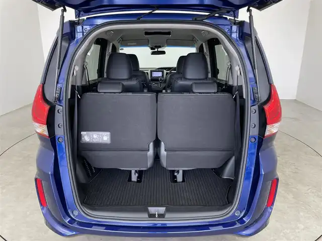ホンダ フリード G ホンダセンシング 埼玉県 2018(平30)年 3.7万km コバルトブルーパール 純正7インチナビ/ CD DVD フルセグTV Bluetooth/純正11.6インチフリップダウンモニター/バックカメラ/ホンダセンシング/衝突軽減ブレーキ/レーンキープアシスト/クルーズコントロール/先行車発進お知らせ機能/両側パワースライドドア/左側ハンズフリースライドドア/ハーフレザーシート/LEDオートライト/スマートキー/ETC