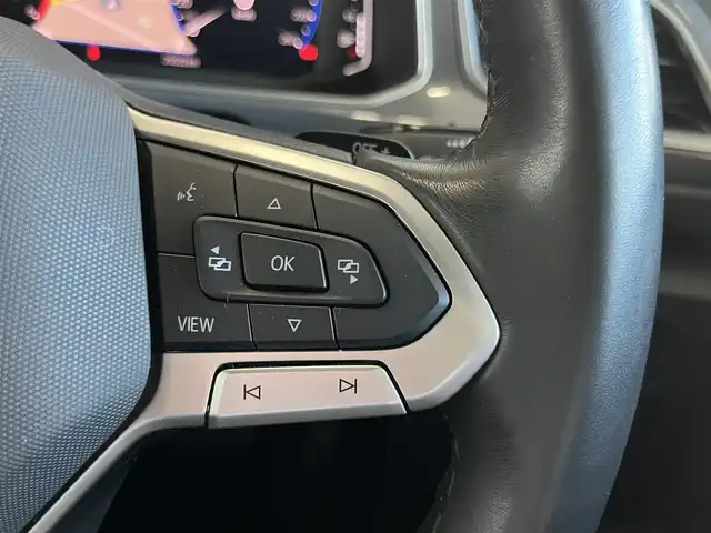 フォルクスワーゲン ＶＷ Ｔ－ロック TDI スタイル 山形県 2023(令5)年 2.5万km 緑 ディスカバープロパッケージ/純正ナビ/・Bluetooth/USB/AppleCarPlay/AndroidAuto/バックカメラ/パークアシスト/アダプティブクルーズコントロール/レーンキープアシスト/ブラインドスポットアシスト/アクティブブレーキアシスト/デジタルコックピット/オートホールド/純正LEDオートライト/ダイナミックライトアシスト/リヤトラフィックアラート/スピードリミッター/パドルシフト/社外ドライブレコーダー (前後)