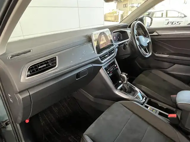 フォルクスワーゲン ＶＷ Ｔ－ロック TDI スタイル 山形県 2023(令5)年 2.5万km 緑 ディスカバープロパッケージ/純正ナビ/・Bluetooth/USB/AppleCarPlay/AndroidAuto/バックカメラ/パークアシスト/アダプティブクルーズコントロール/レーンキープアシスト/ブラインドスポットアシスト/アクティブブレーキアシスト/デジタルコックピット/オートホールド/純正LEDオートライト/ダイナミックライトアシスト/リヤトラフィックアラート/スピードリミッター/パドルシフト/社外ドライブレコーダー (前後)