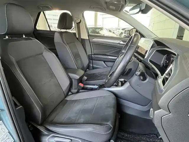 フォルクスワーゲン ＶＷ Ｔ－ロック TDI スタイル 山形県 2023(令5)年 2.5万km 緑 ディスカバープロパッケージ/純正ナビ/・Bluetooth/USB/AppleCarPlay/AndroidAuto/バックカメラ/パークアシスト/アダプティブクルーズコントロール/レーンキープアシスト/ブラインドスポットアシスト/アクティブブレーキアシスト/デジタルコックピット/オートホールド/純正LEDオートライト/ダイナミックライトアシスト/リヤトラフィックアラート/スピードリミッター/パドルシフト/社外ドライブレコーダー (前後)