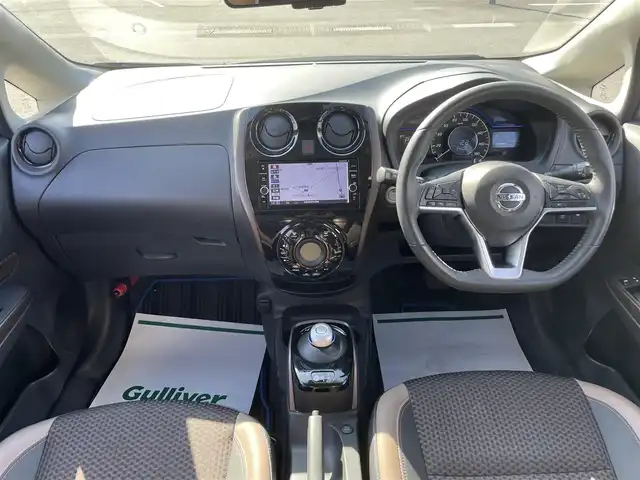 日産 ノート e－パワー メダリスト 茨城県 2018(平30)年 4.3万km ブリリアントシルバー 純正ナビ/【iPod・SD・ラジオ・TV・ウォークマン・USB・BT・DISC・VTR・AUX】/デジタルインナーミラー/全方位カメラ/レーダークルコン/ETC/前方ドラレコ/前後コーナーセンサー/横滑り防止装置/レーンキープアシスト/衝突被害軽減システム/オートライト/Fフォグ/LEDライト