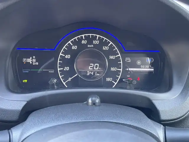 日産 ノート e－パワー X 和歌山県 2016(平28)年 9.7万km スーパーブラック (株)IDOMが運営する【じしゃロン和歌山店】の自社ローン専用車両になります。こちらは現金またはオートローンご利用時の価格です。自社ローンご希望の方は別途その旨お申付け下さい/純正ナビゲーション/型番：MJ116D-W/【CD/SD/AUX/BT/TV】/衝突被害軽減ブレーキ/HIDオートライト/純正フロアマット/純正ドアバイザー