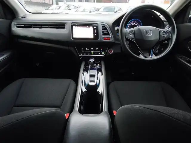 ホンダ ヴェゼル ハイブリッド 熊本県 2014(平26)年 9.7万km ホワイトオーキッドパール 純正ナビ/【フルセグTV/Bluetooth/CD/DVD】/バックカメラ/クルーズコントロール/プッシュスタート/スマートキー/ウィンカーミラー/ブレーキホールド/ステアリングスイッチ/ドライブレコーダー/ビルトインETC/横滑り防止装置/ABS/盗難防止装置/保証書/スペアキー