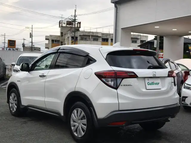ホンダ ヴェゼル ハイブリッド 熊本県 2014(平26)年 9.7万km ホワイトオーキッドパール 純正ナビ/【フルセグTV/Bluetooth/CD/DVD】/バックカメラ/クルーズコントロール/プッシュスタート/スマートキー/ウィンカーミラー/ブレーキホールド/ステアリングスイッチ/ドライブレコーダー/ビルトインETC/横滑り防止装置/ABS/盗難防止装置/保証書/スペアキー