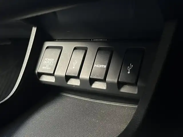 ホンダ ヴェゼル ハイブリッド 栃木県 2014(平26)年 9.7万km ホワイトオーキッドパール (株)IDOMが運営する【じしゃロン宇都宮店】の自社ローン対象車両になります。こちらは現金ご利用時の価格です。自社ローンご希望の方は別途その旨お申付け下さい。/純正ナビ/【フルセグTV/Bluetooth/CD/DVD】/バックカメラ/クルーズコントロール/プッシュスタート/スマートキー/ウィンカーミラー/ブレーキホールド/ステアリングスイッチ/ドライブレコーダー/ビルトインETC/横滑り防止装置/ABS/盗難防止装置/保証書/スペアキー