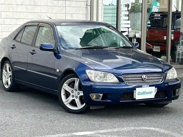 トヨタ アルテッツァ RS200 Zエディション 埼玉県 2004(平16)年 9.4万km ダークブルーマイカM オーディオ（AM/FM/CD/MD）/純正17インチAW/純正ドアバイザー/純正フロアマット/MT付きAT/純正トランクマット/スペアキー1本/リモコンキー/保証書