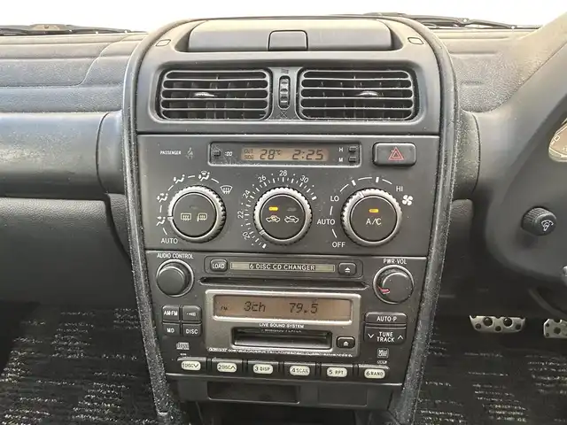 トヨタ アルテッツァ RS200 Zエディション 埼玉県 2004(平16)年 9.4万km ダークブルーマイカM オーディオ（AM/FM/CD/MD）/純正17インチAW/純正ドアバイザー/純正フロアマット/MT付きAT/純正トランクマット/スペアキー1本/リモコンキー/保証書