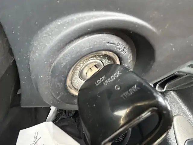 トヨタ アルテッツァ RS200 Zエディション 埼玉県 2004(平16)年 9.4万km ダークブルーマイカM オーディオ（AM/FM/CD/MD）/純正17インチAW/純正ドアバイザー/純正フロアマット/MT付きAT/純正トランクマット/スペアキー1本/リモコンキー/保証書