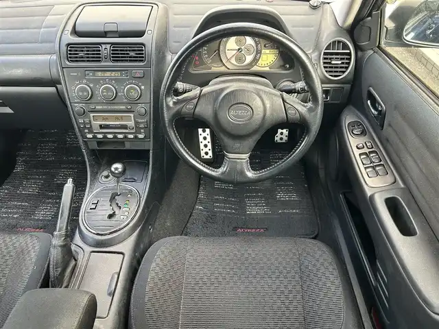 トヨタ アルテッツァ RS200 Zエディション 埼玉県 2004(平16)年 9.4万km ダークブルーマイカM オーディオ（AM/FM/CD/MD）/純正17インチAW/純正ドアバイザー/純正フロアマット/MT付きAT/純正トランクマット/スペアキー1本/リモコンキー/保証書