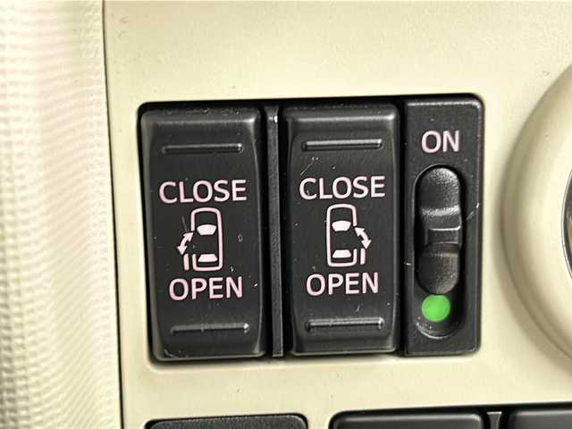 ダイハツ ムーヴ キャンバス X メイクアップ リミテッド SAⅢ 埼玉県 2021(令3)年 4.5万km パールホワイトⅢ/ブルーミングピンクメタリック 全方位カメラ　/ＥＴＣ　/両側電動スライドドア　/レーンキープアシスト　/オートマチックハイビーム　/盗難防止措置　/アイドリングストップ　/プッシュスタート　/スマートキー　/純正フロアマット　/前ドライブレコーダー/ステアリングスイッチ/フォグランプ