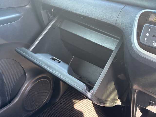 ホンダ Ｎ ＢＯＸ G Lパッケージ 大阪府 2017(平29)年 6万km クリスタルブラックパール 社外ナビ/バックカメラ/片側パワースライドドア/デジタルミラー/ミラー一体型ドラレコ/ビルトインETC/ステアリングスイッチ/横滑り防止装置/ドアバイザー/プッシュスタート/スマートキー