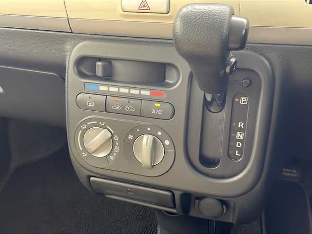 スズキ ラパン G 沖縄県 2012(平24)年 7.5万km アロマティックアクアメタリック 社外ナビ(ＡＶＩＣ－ＲＺ３０１)/(ＴＶ　ＣＤ　ＤＶＤ　ＡＭ　ＦＭ)　/ＥＴＣ　/ドライブレコーダー(AN-R084)　/スマートキー　/プッシュスタート　/スペアキー　/純正フロアマット　/ベンチシート　/オートエアコン　/パワーステアリング　/パワーウィンドウ