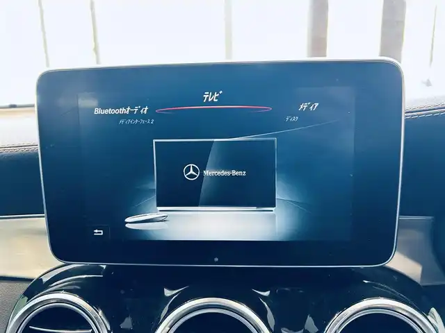 メルセデス・ベンツ ＧＬＣ２５０ 4マチック スポーツ 大阪府 2016(平28)年 6.6万km ポーラホワイト レーダーセーフティ/HUD/ACC/純正ナビ/TV/360度カメラ/純正19インチAW/LEDヘッドライト/電動リアゲート/ブラインドスポット/ルーフレール/パドルシフト/ハーフ革/メモリ付きパワーシート/シートヒーター