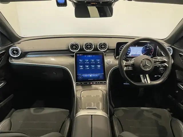 メルセデス・ベンツ Ｍ・ベンツ Ｃ２２０ｄ アバンギャルド　AMGライン 福岡県 2022(令4)年 1.9万km パール ナビ　/３６０°カメラ　/フルセグ　/デジタルＬＥＤ　/アンビエントライト　/ハーフレザー　/シートヒーター　/パワーシート　/パワートランク　/ＡＣＣ　/ステアリングアシスト　/ＢＳＭ　/スマートキー　/純正１８ｉｎｃｈＡＷ