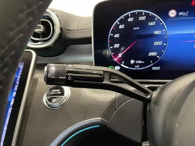 メルセデス・ベンツ Ｍ・ベンツ Ｃ２２０ｄ アバンギャルド　AMGライン 福岡県 2022(令4)年 1.9万km パール ナビ　/３６０°カメラ　/フルセグ　/デジタルＬＥＤ　/アンビエントライト　/ハーフレザー　/シートヒーター　/パワーシート　/パワートランク　/ＡＣＣ　/ステアリングアシスト　/ＢＳＭ　/スマートキー　/純正１８ｉｎｃｈＡＷ