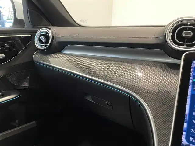 メルセデス・ベンツ Ｍ・ベンツ Ｃ２２０ｄ アバンギャルド　AMGライン 福岡県 2022(令4)年 1.9万km パール ナビ　/３６０°カメラ　/フルセグ　/デジタルＬＥＤ　/アンビエントライト　/ハーフレザー　/シートヒーター　/パワーシート　/パワートランク　/ＡＣＣ　/ステアリングアシスト　/ＢＳＭ　/スマートキー　/純正１８ｉｎｃｈＡＷ
