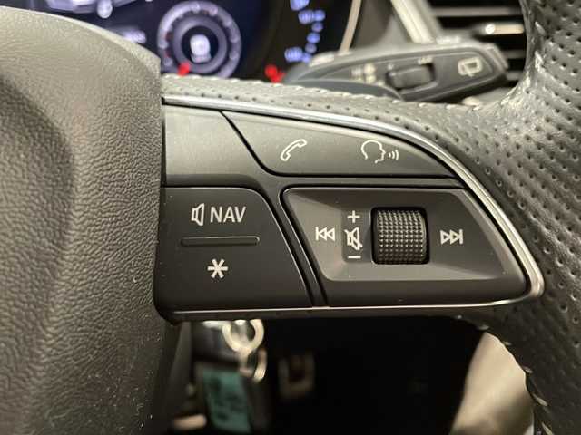 アウディ Ｑ５ Sライン コンペティション 新潟県 2020(令2)年 4.7万km グレイシアホワイトメタリック SLineパッケージ/・S line バンパー/・ スポーツサスペンション/・ S line エクステリアロゴ/・ ドアシルトリムS lineロゴ/アシスタンスパッケージ/・ アウディプレセンスリヤ/・ アウディサイドアシスト/・ バーチャルコックピット/マトリクスLEDヘッドライトパッケージ/・マトリクスLEDヘッドライト／/ ダイナミックターンインディケーター/・ ヘッドライトウォッシャー/シートヒーター/レーダークルーズコントロール/バーチャルコックピット/電動リアゲート/パワーシート（D席/N席）/Bluetooth接続/TV視聴可能/ETC2.0/全周囲バックカメラ