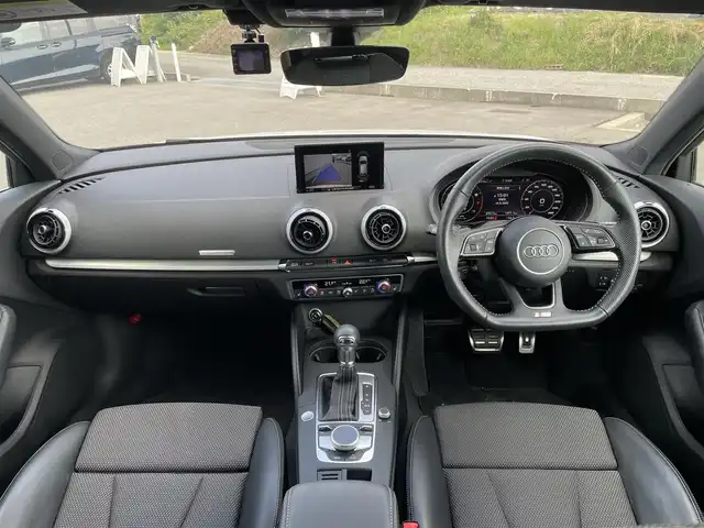 アウディ Ａ３ SB 30TFSI スポーツ 富山県 2020(令2)年 2.8万km 白 メーカーナビ／/フルセグＴＶ／/Ｂｌｕｅｔｏｏｔｈ／/ＤＶＤ再生／/スマートキー／/クルーズコントロール／/プッシュスタートエンジン／/コーナーセンサー／/パドルシフト／/ハーフレザー／/ビルトインＥＴＣ／/保証書//スマートキー