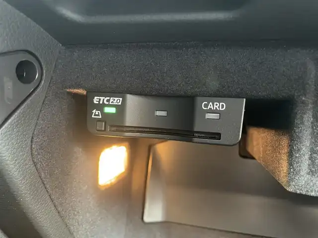 アウディ Ａ３ SB 30TFSI スポーツ 富山県 2020(令2)年 2.8万km 白 メーカーナビ／/フルセグＴＶ／/Ｂｌｕｅｔｏｏｔｈ／/ＤＶＤ再生／/スマートキー／/クルーズコントロール／/プッシュスタートエンジン／/コーナーセンサー／/パドルシフト／/ハーフレザー／/ビルトインＥＴＣ／/保証書//スマートキー